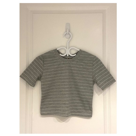 Grey Cropped Top T-Shirt - Picture 3 of 4